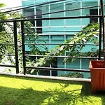 Live Like A Local In Ekkamai
